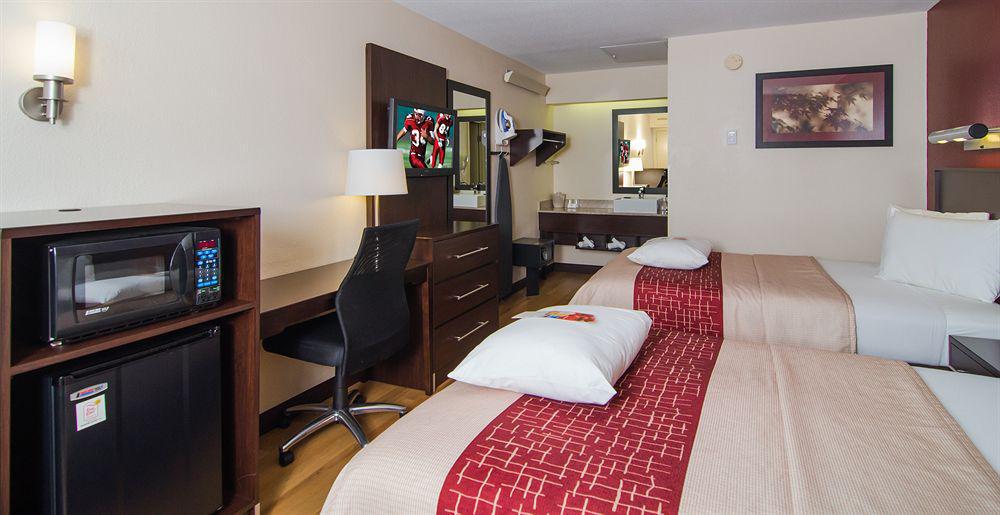 Red Roof Inn Plus+ Statesville Exterior photo