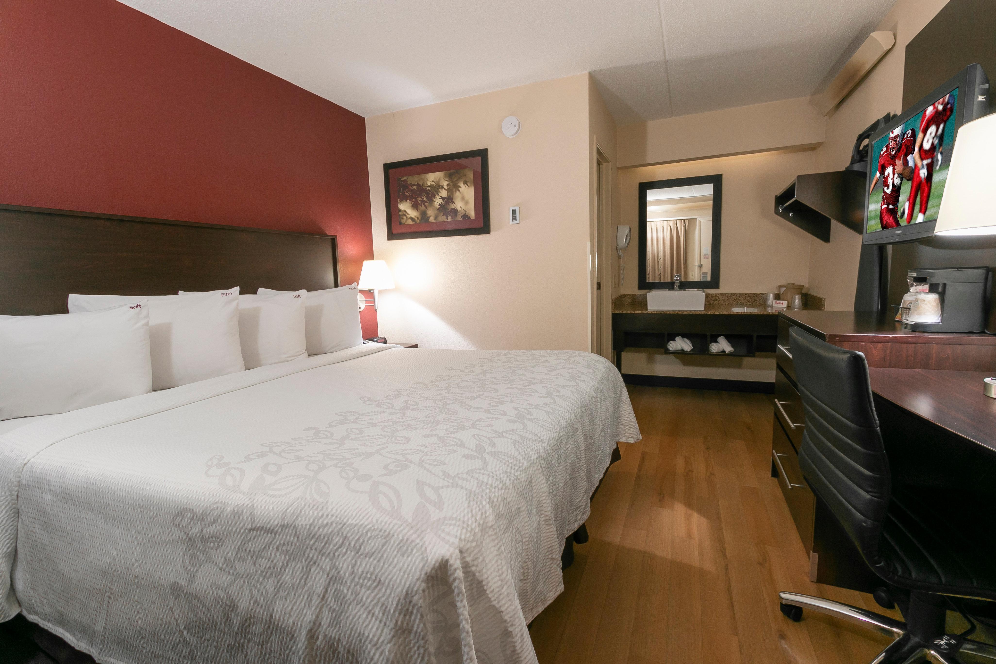 Red Roof Inn Plus+ Statesville Exterior photo